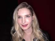 金髮美女翹起大屁股給你看 Lily Hart